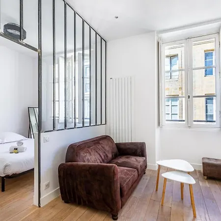 Lägenhet Guestready - A Bright Minimalism In The Centre Bordeaux