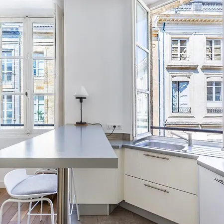 Guestready - A Bright Minimalism In The Centre Lägenhet Bordeaux