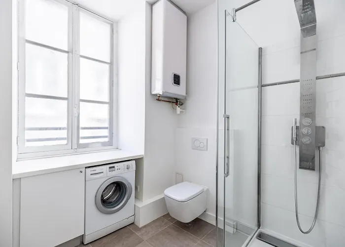 Guestready - A Bright Minimalism In The Centre